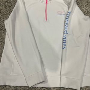 🔥FINAL Woman’s Vineyard Vines white w pink & blue XL pullover w 3/4 zipper